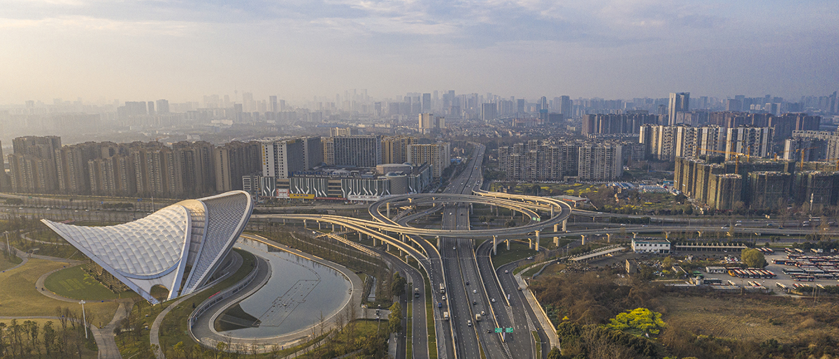 3-20-2 天府大道北延线实景.jpg